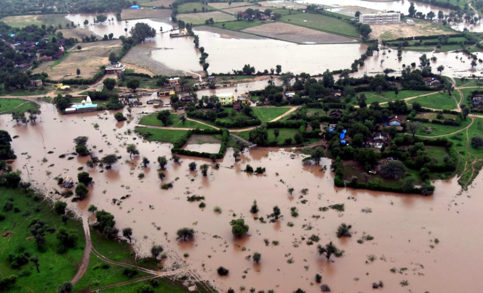 Gujarat mein baadh se prabhavit ilaake ka hawai drishya